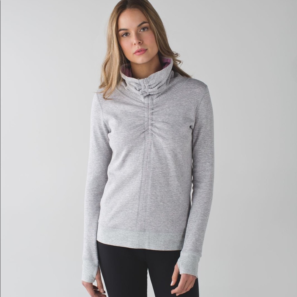 In a cinch pullover Lululemon